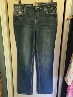 EARL JEANS Dark Wash with Contrast Stitching AND bling SZ12 W17.5 I31 R10